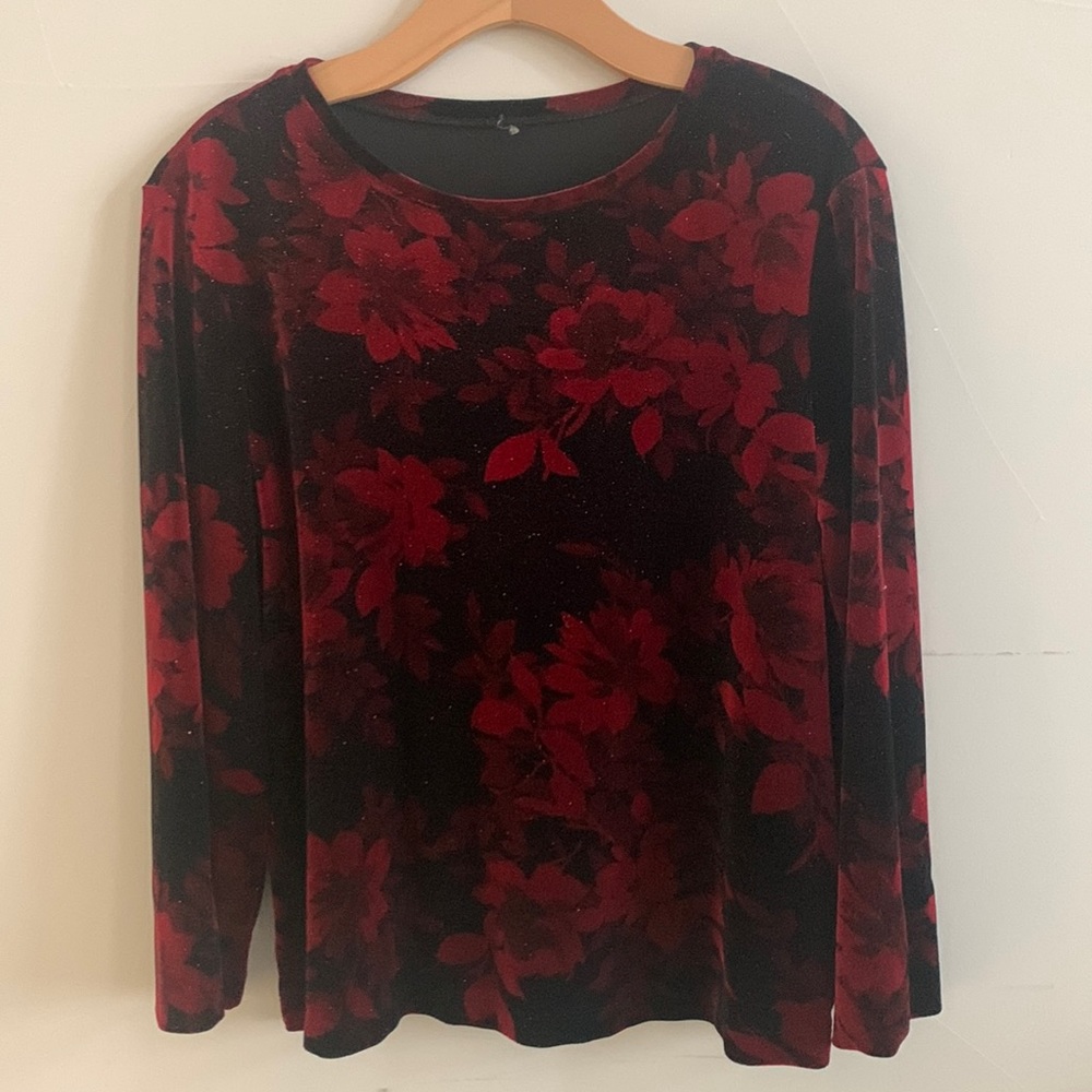 Velour top red and black floral w/sparkle